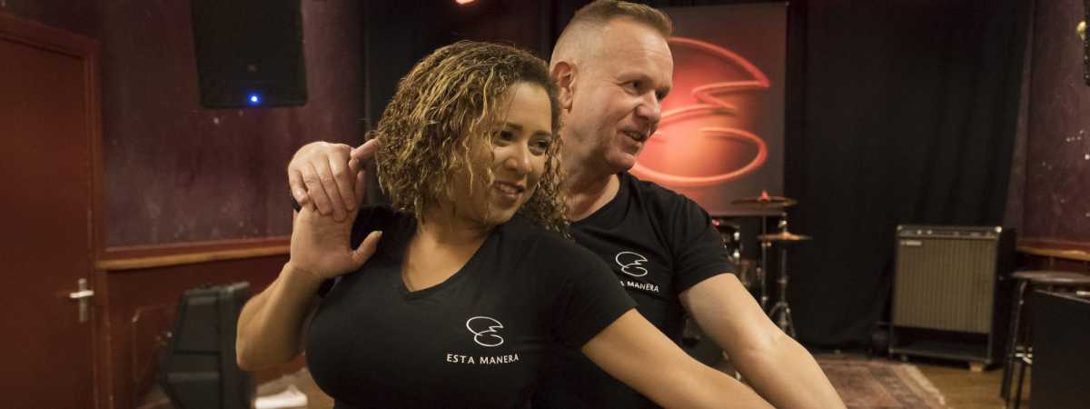 Lane en Frank - Salsa dansschool Esta Manera in Apeldoorn Lane en Frank - Salsa in Artcafé SamSam, Apeldoorn